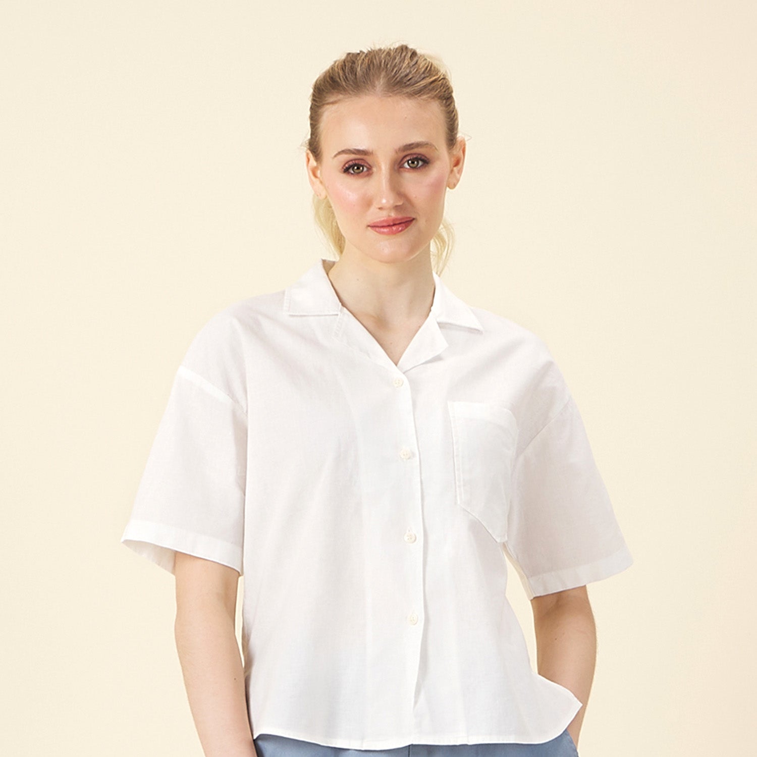 GIORDANO Women's Cotton Linen Notch Collar Short Sleeves Loose Fit Shirt (05345213)