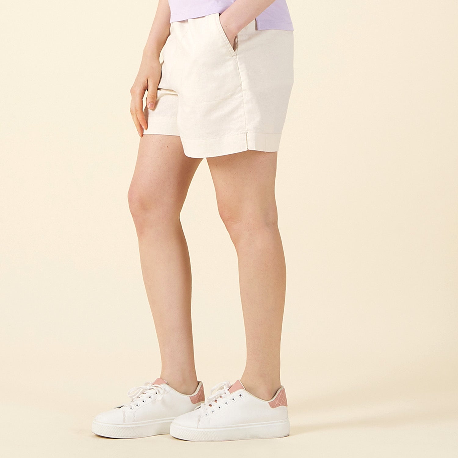 GIORDANO Women's Linen Cotton High Waist Relax Fit Shorts (05405209)