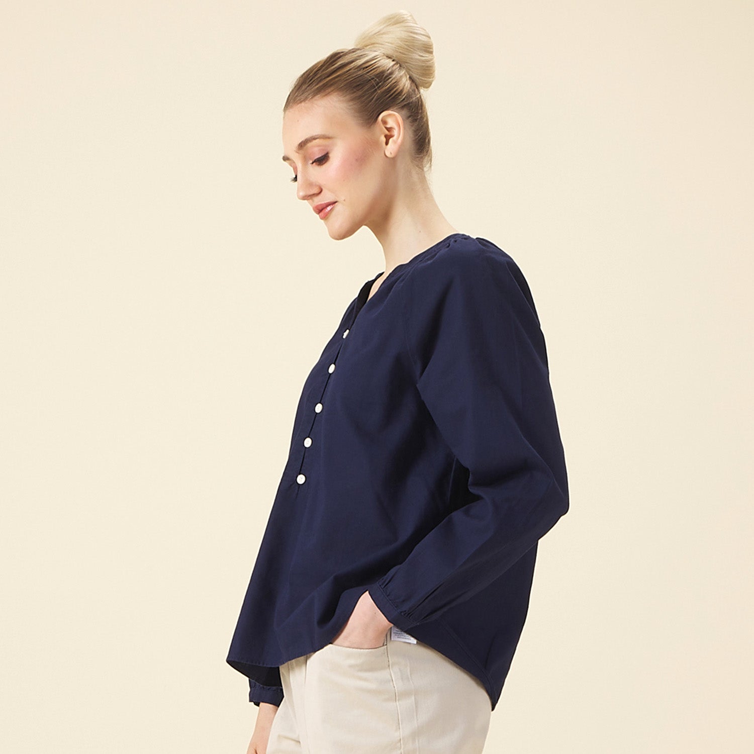 GIORDANO Women's Cotton Linen V-Neck Long Sleeves Loose Fit Half Placket Shirt (05345214)