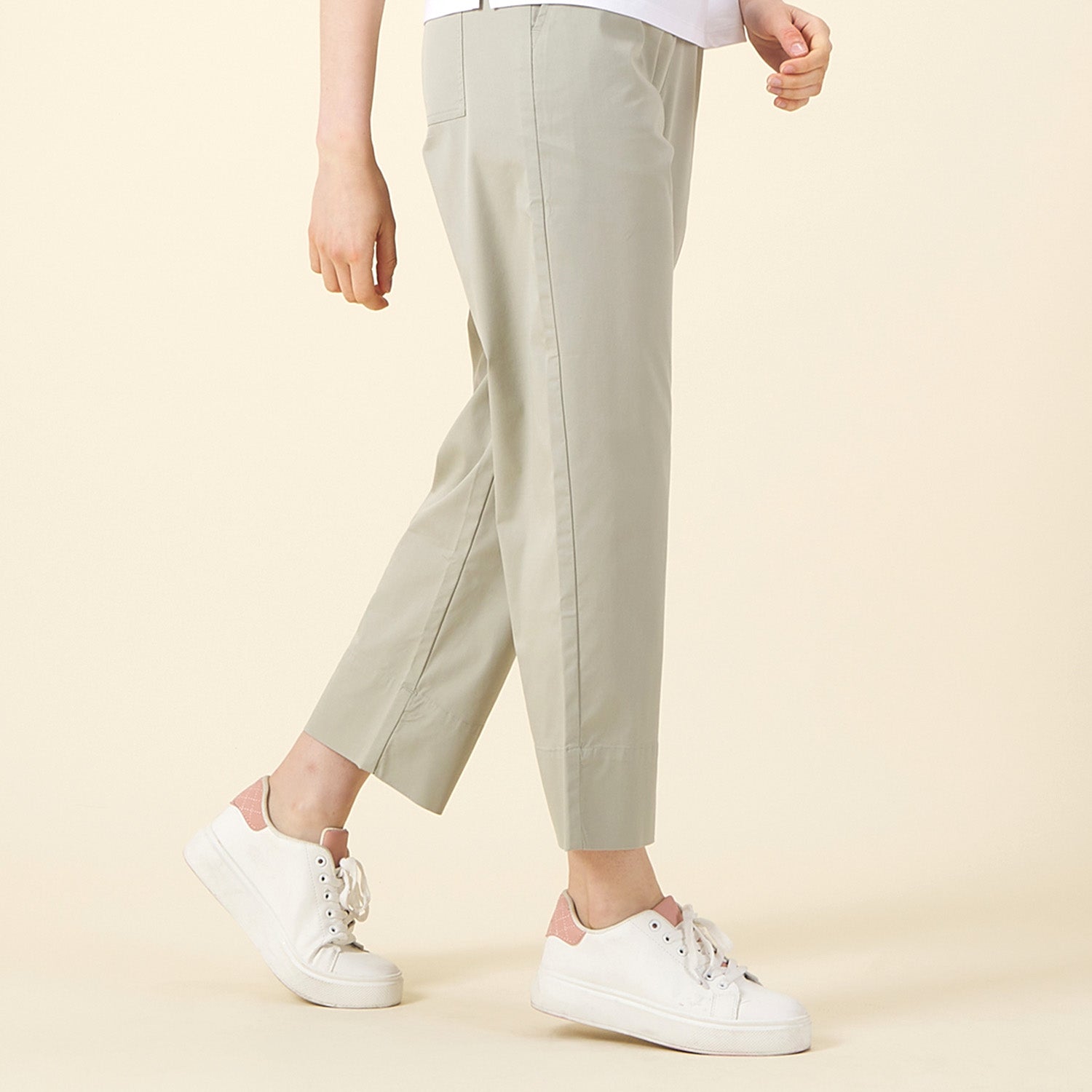 GIORDANO Women's High Waist Regular Straight Audrey Cropped Pants (054