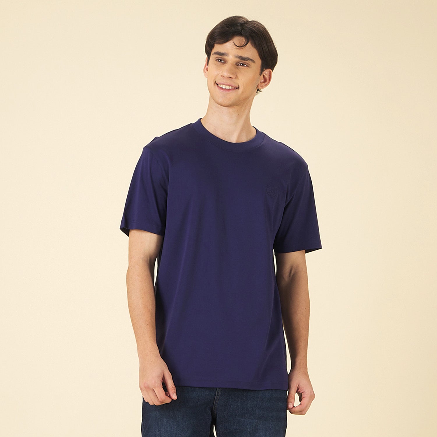 GIORDANO Men's Liquid Touch Crew Neck Tee (01025802)