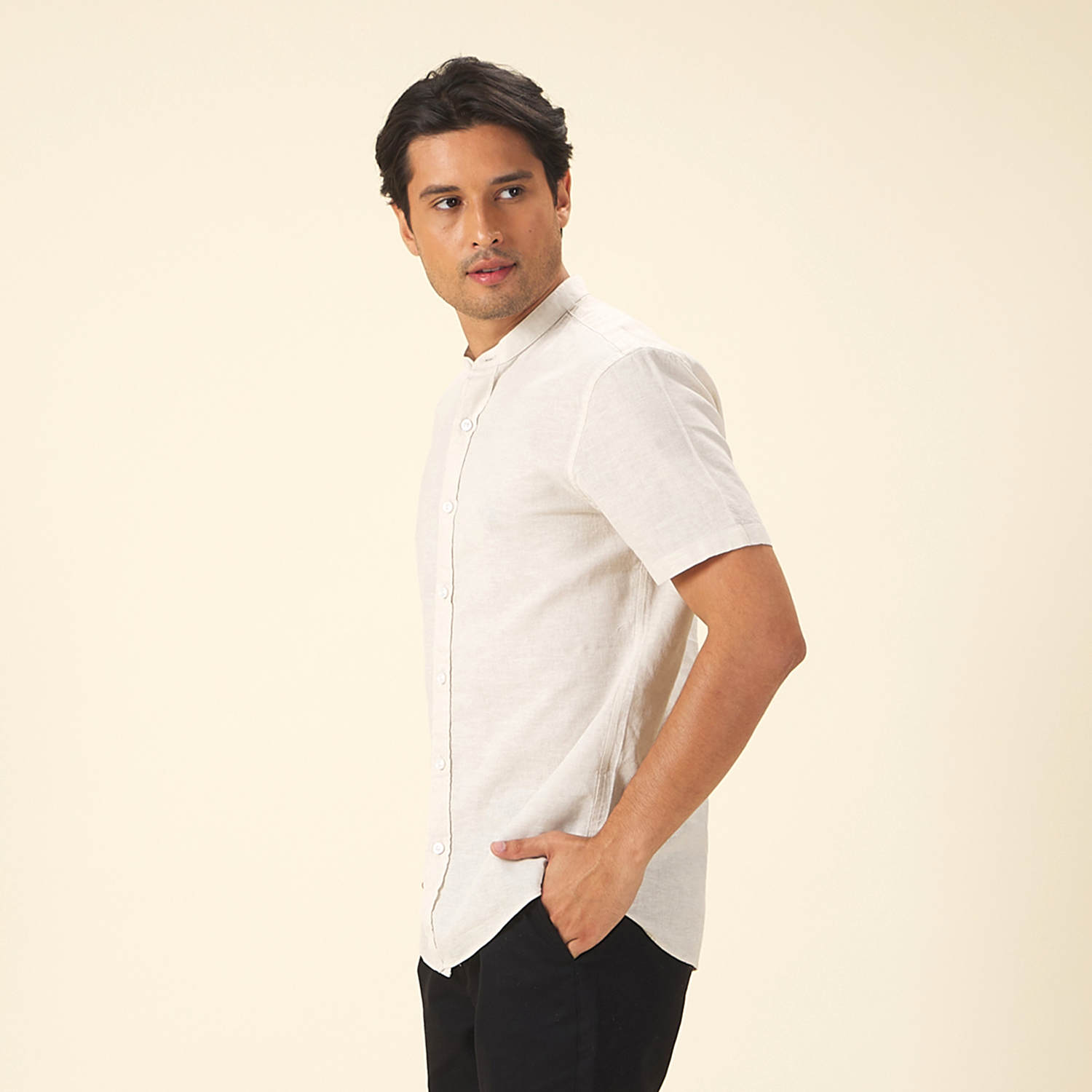 GIORDANO Men's Linen Cotton Poplin Stand Collar Short Sleeves Shirt (01045204)