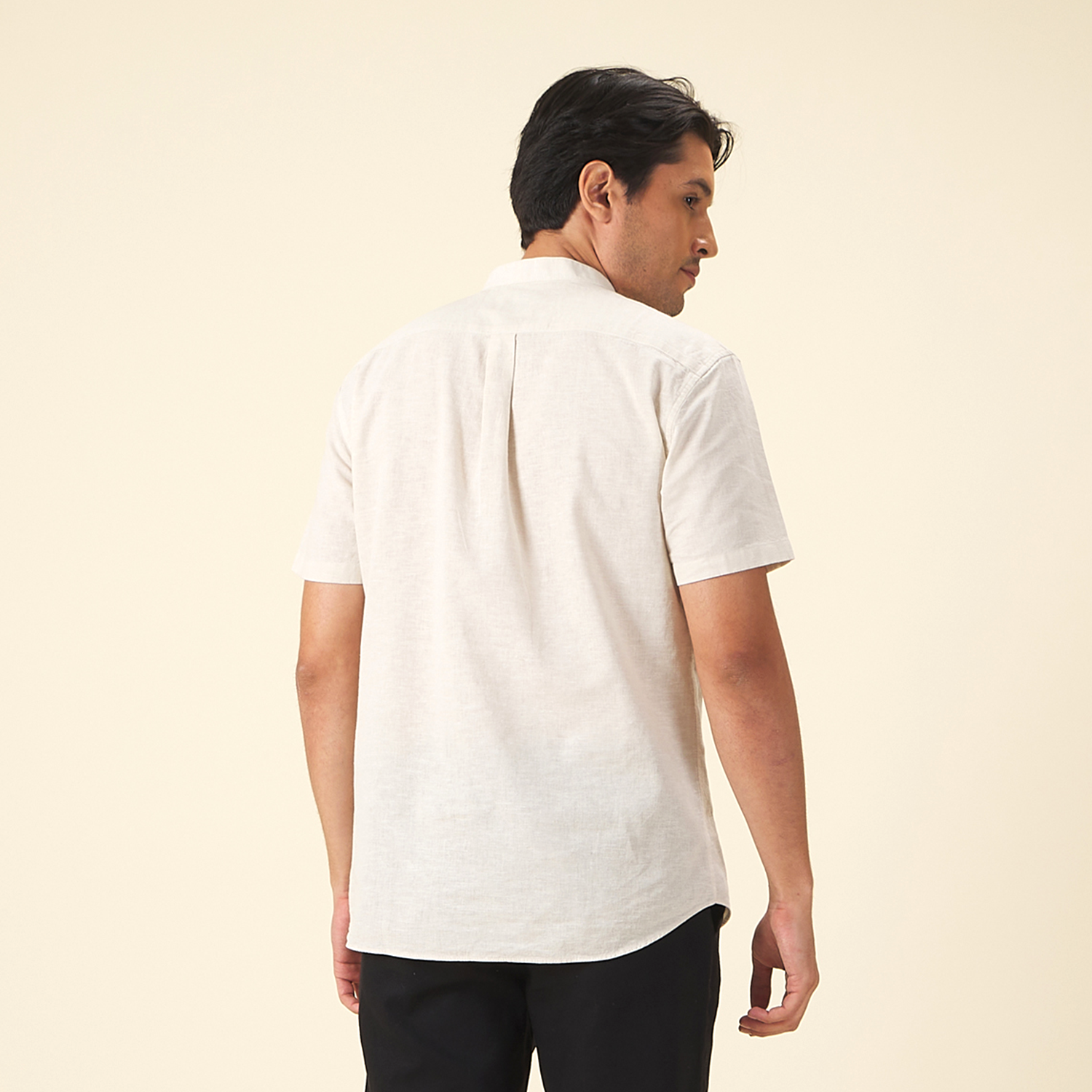 GIORDANO Men's Linen Cotton Poplin Stand Collar Short Sleeves Shirt (01045204)