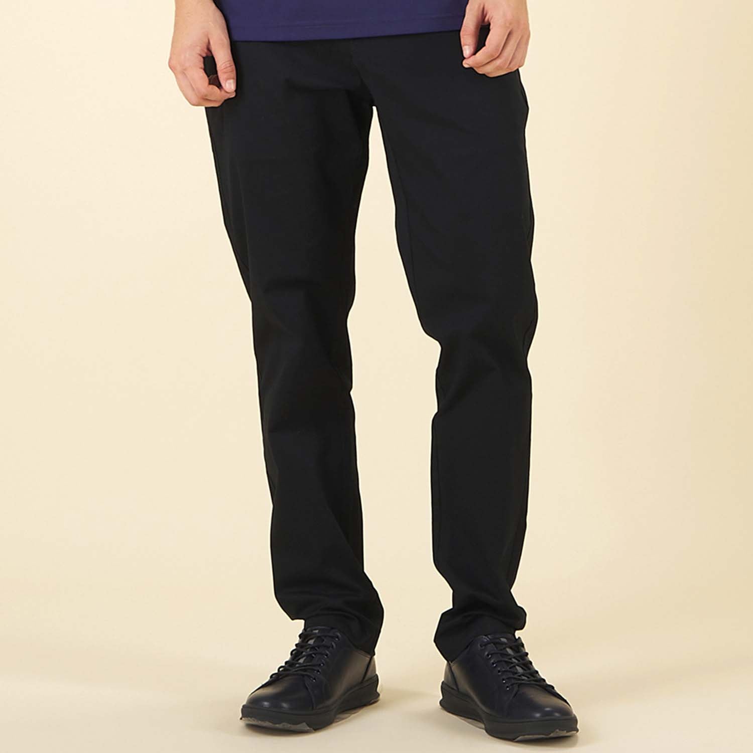 GIORDANO Men's Twill Mid Rise Regular Tapered Khaki Pants (01115010)