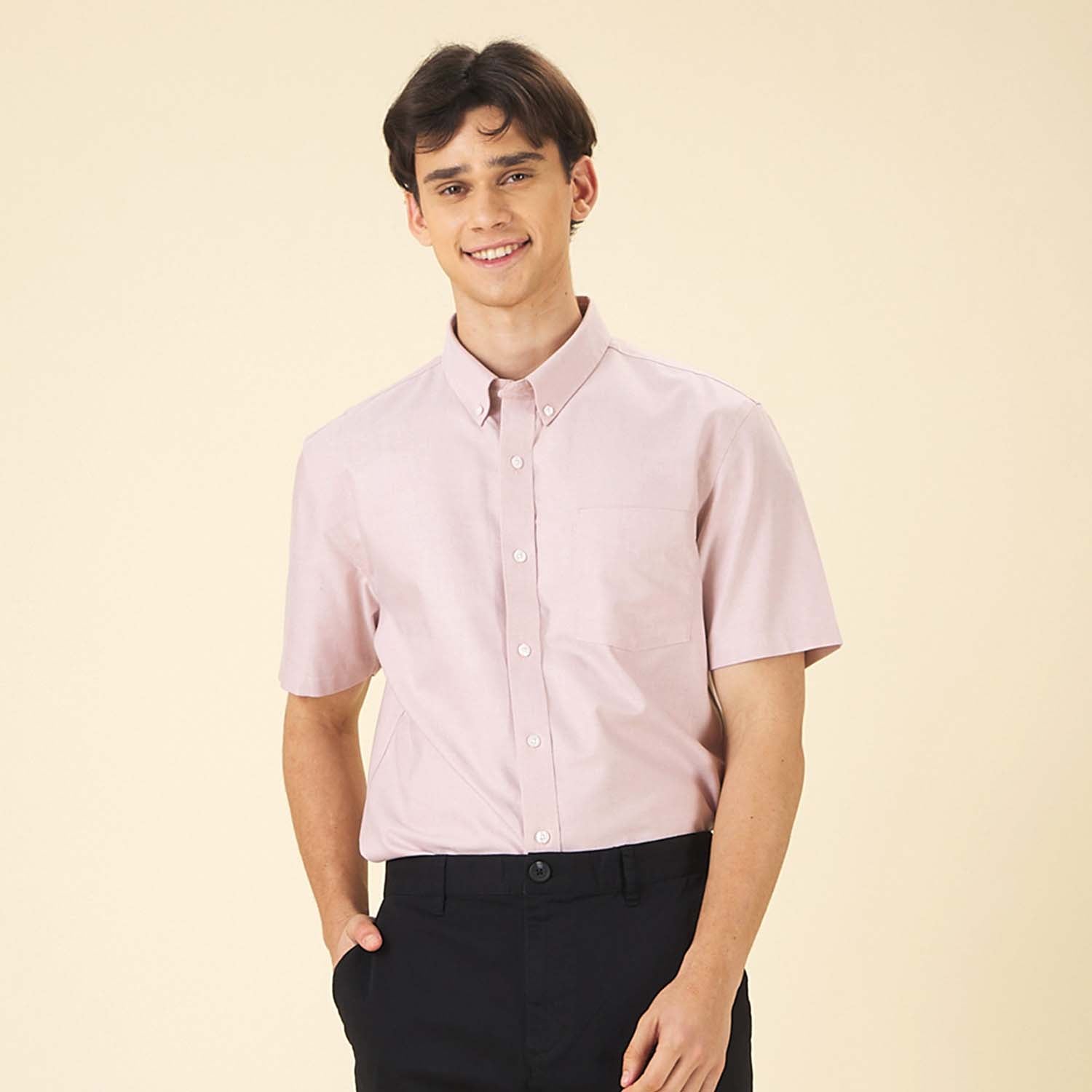 GIORDANO Men's Cotton Wrinkle Free Short Sleeves Oxford Shirt (01045208)