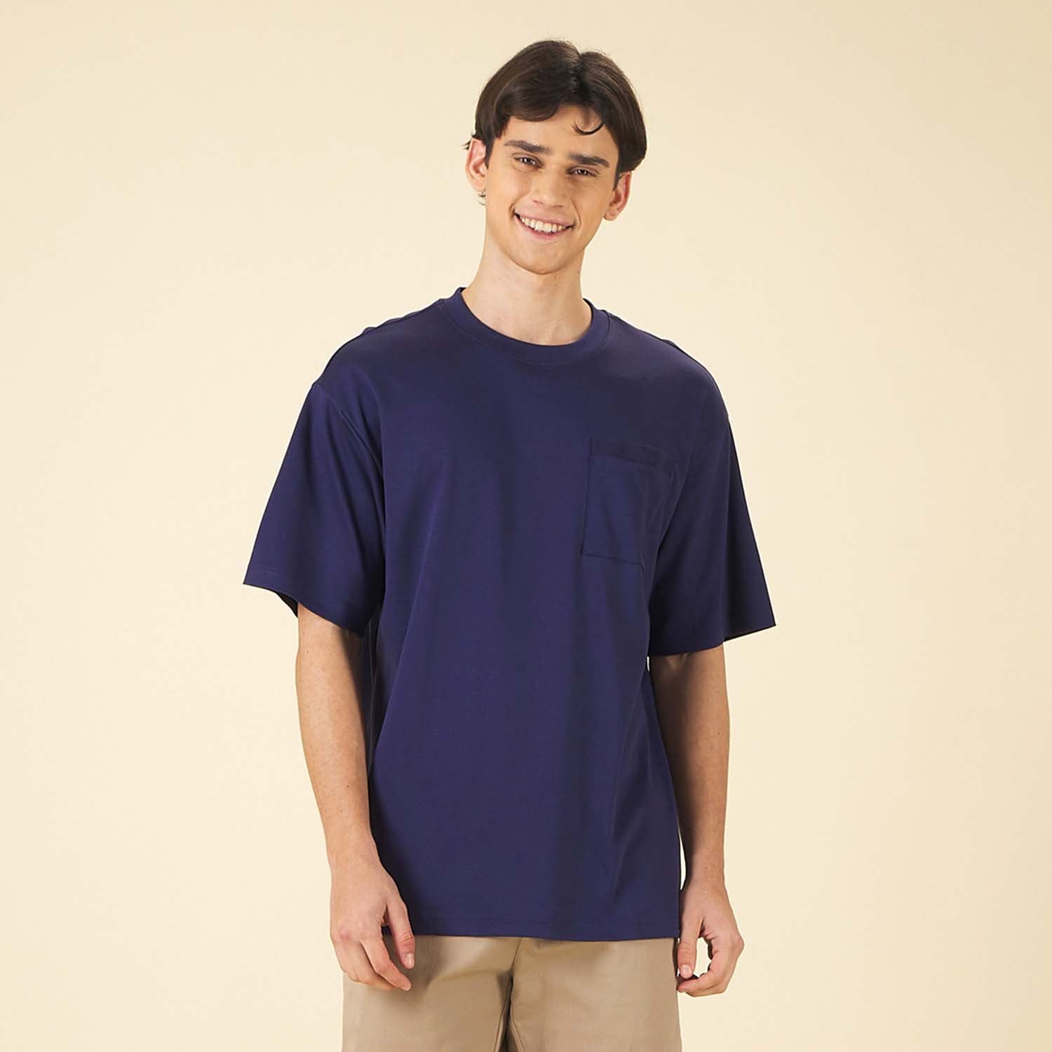 GIORDANO Men's Liquid Touch Relax Fit  Pocket Tee (01025219)