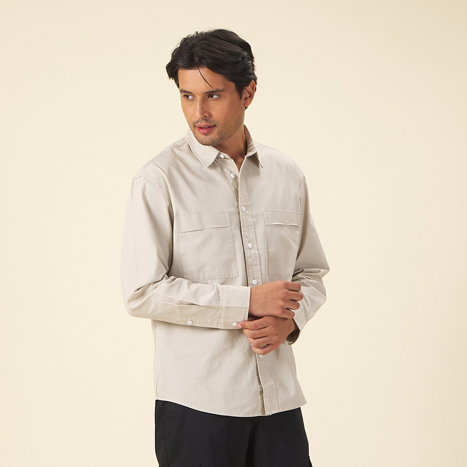 GIORDANO Men's Relax Fit Long Sleeves Shirt (01045018) - 04 - Creamware