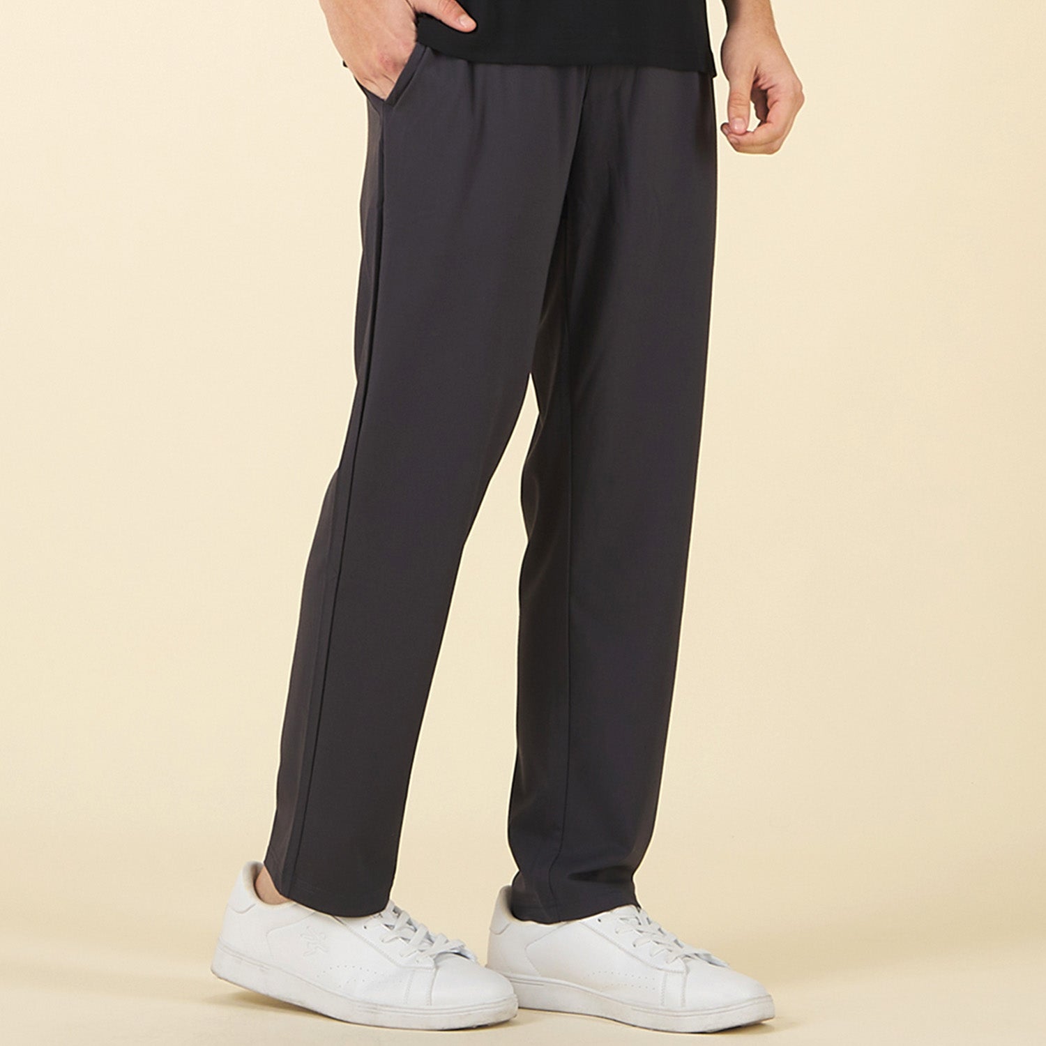 GIORDANO Men's Mid Rise Slim Straight Jogger Pants (01115130)