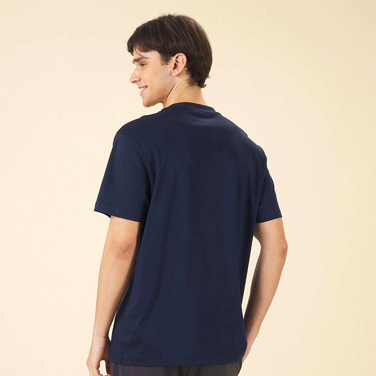GIORDANO Men's Liquid Touch Crew Neck Tee (01025802)