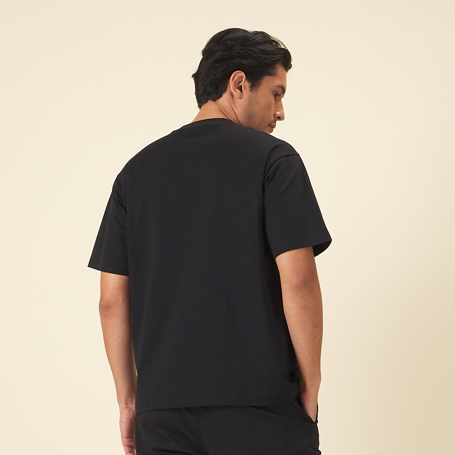 GIORDANO Men's Crew Neck Relax Fit Pocket Tee (01025208)