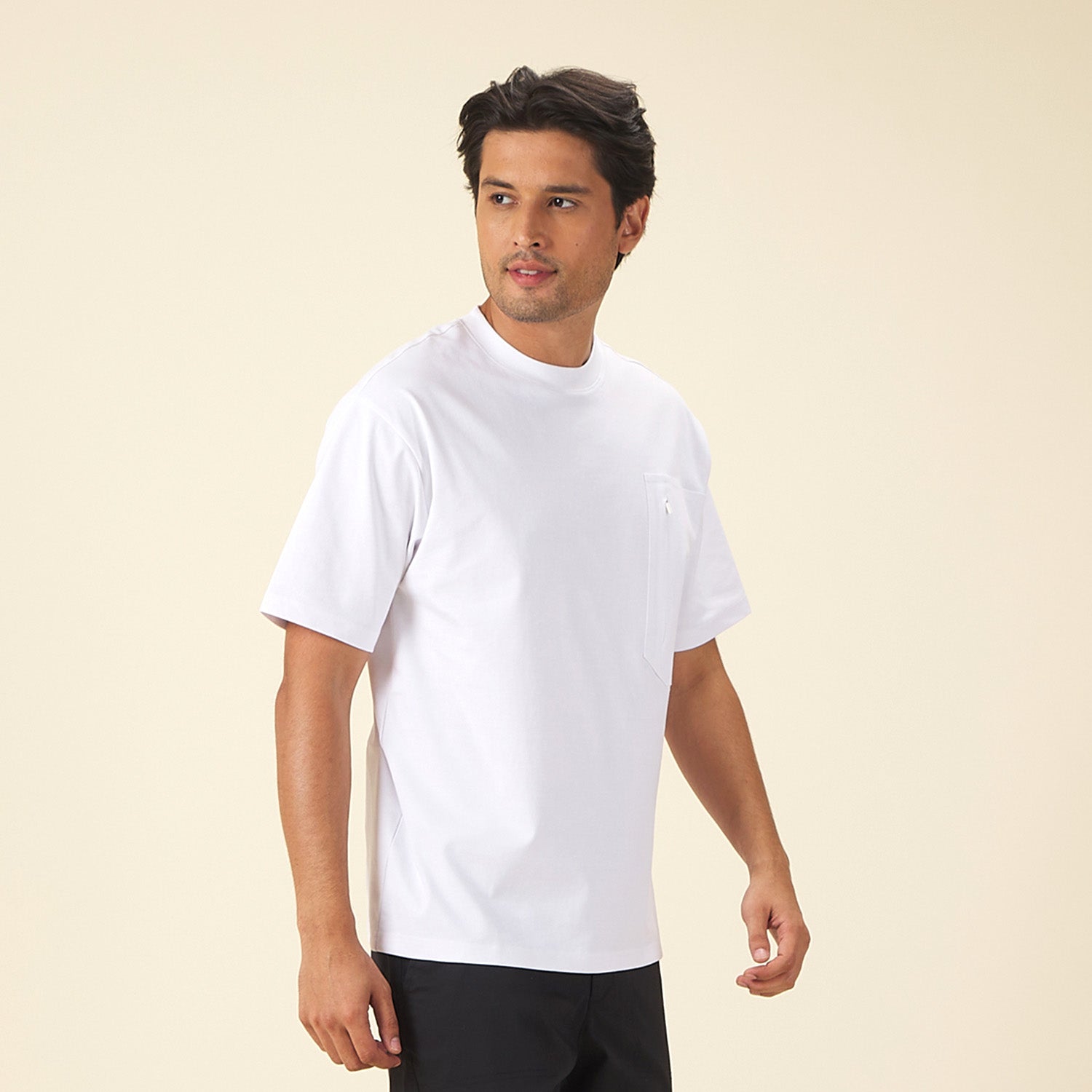 GIORDANO Men's Crew Neck Relax Fit Pocket Tee (01025208)