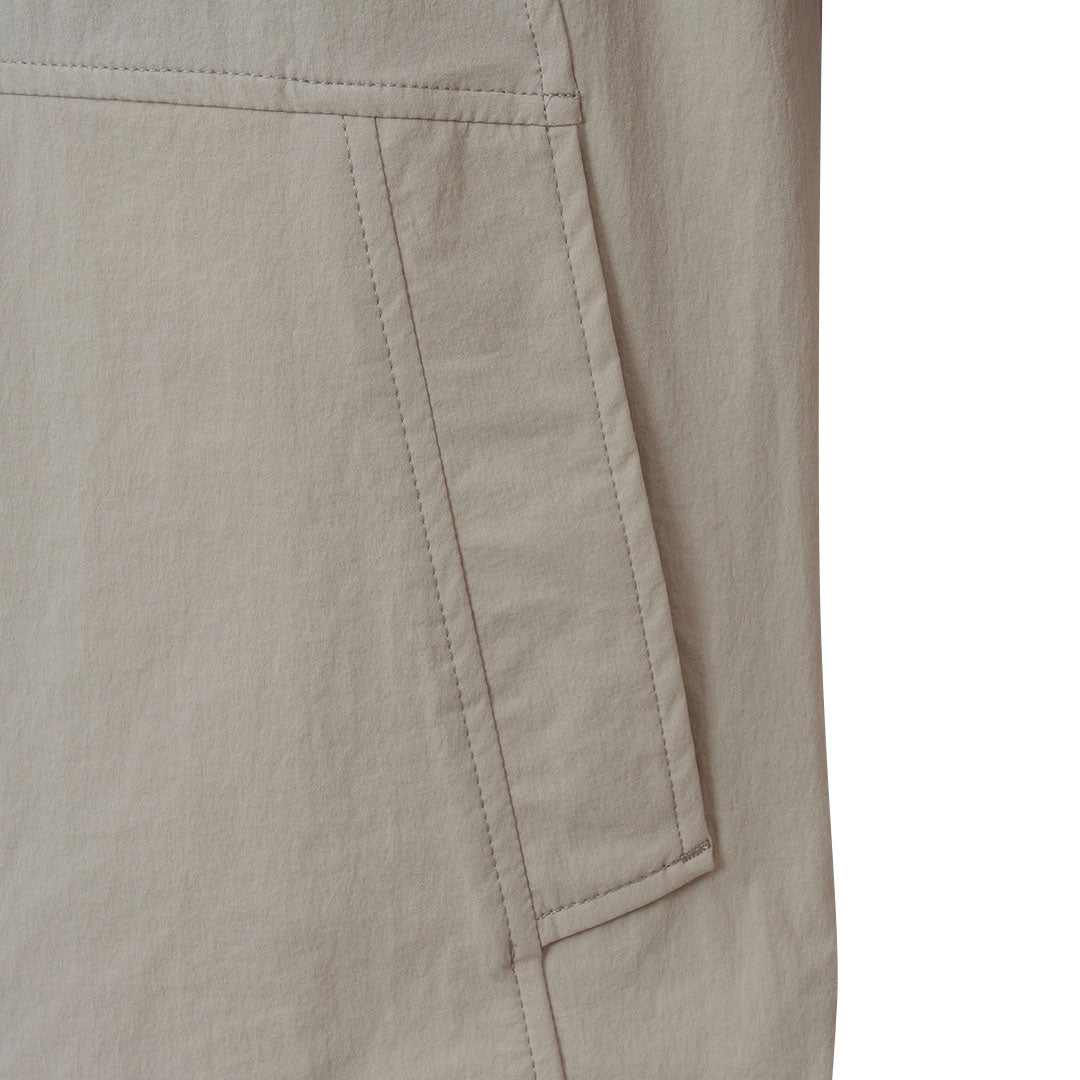 GIORDANO Men's Nylon Spandex Plain Weave Seasonal Fit Windbreaker (01076006)