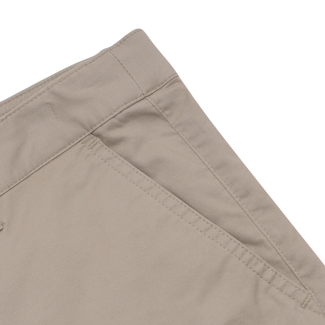 GIORDANO Women's Classic Man Cotton Spandex Mid Rise Slim Fit Bermuda Shorts (05405242)