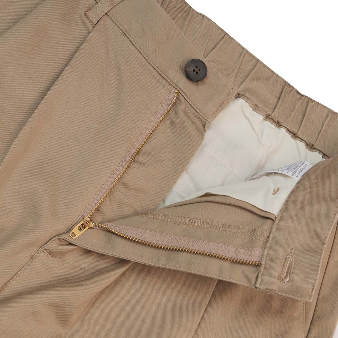 GIORDANO Men's Mid Rise Relax Fit Khakis Pants (01115036)
