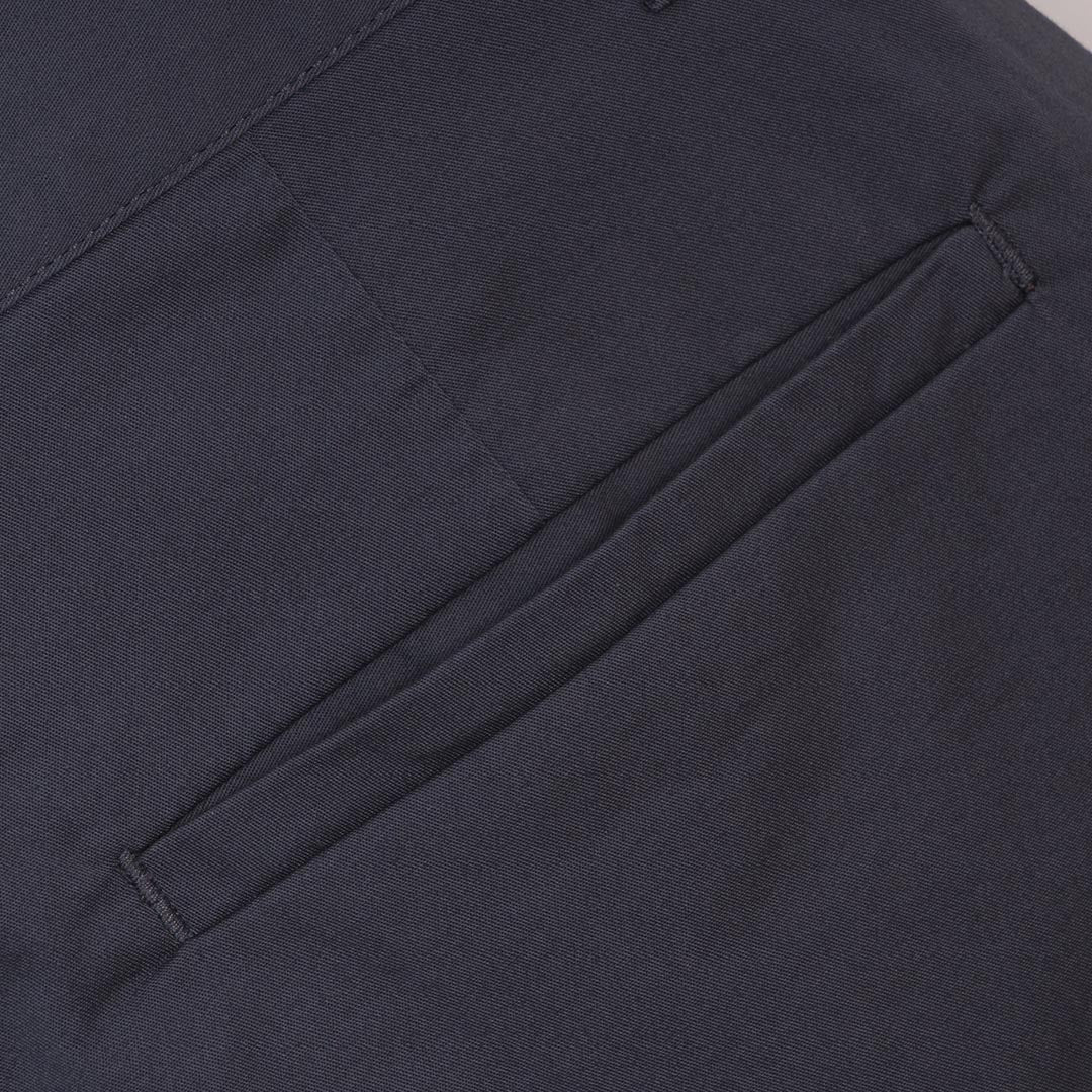 GIORDANO Men's Cotton Twill Low Rise Slim Tapered Crop Pants (01126001)