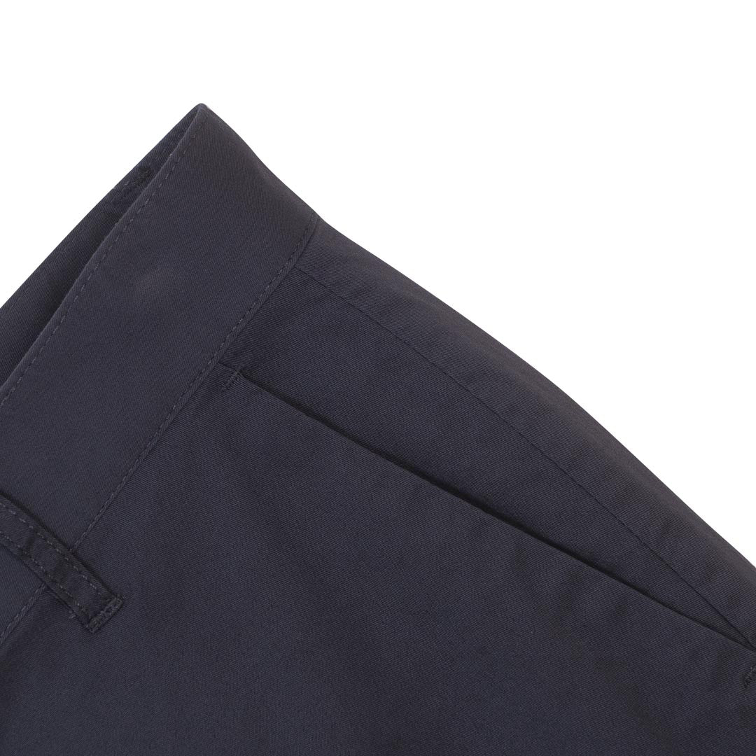GIORDANO Men's Cotton Twill Low Rise Slim Tapered Crop Pants (01126001)