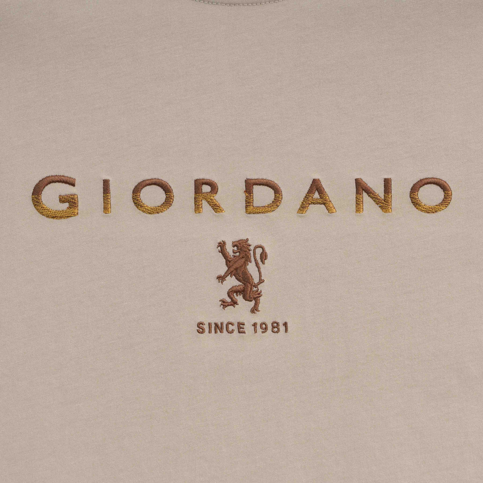 GIORDANO Men's Slim Fit Lion Logo Tee (01096202)