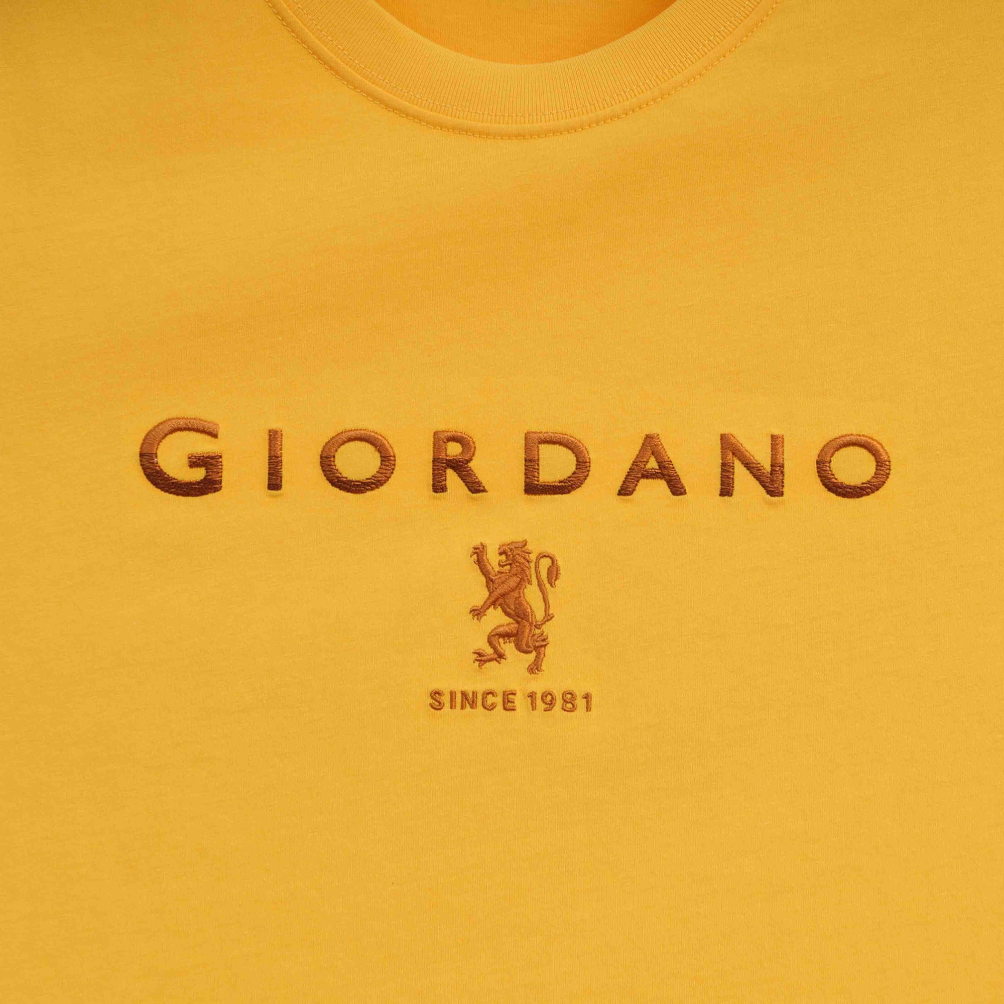 GIORDANO Men's Slim Fit Lion Logo Tee (01096202)