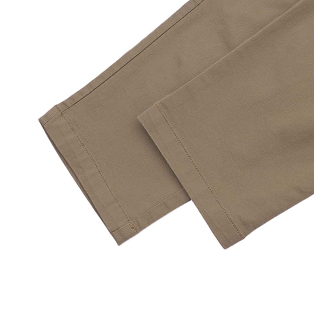 GIORDANO Men's Twill Low Rise Slim Tapered Easy Care Crop Pants (01125006)