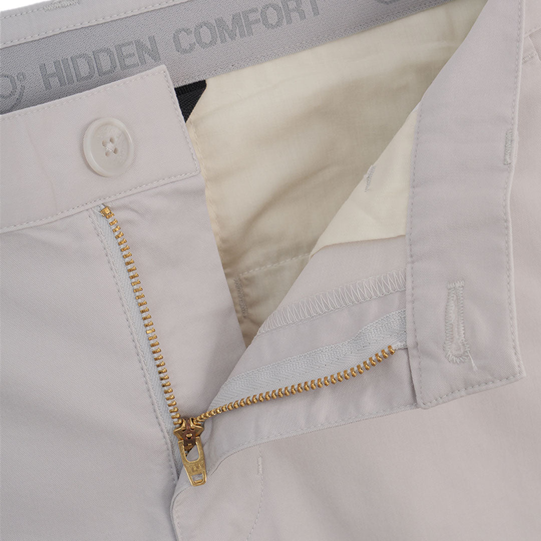 GIORDANO Men's Cotton Nylon Spandex Twill Low Rise Slim Fit Bermuda Shorts (01106218)