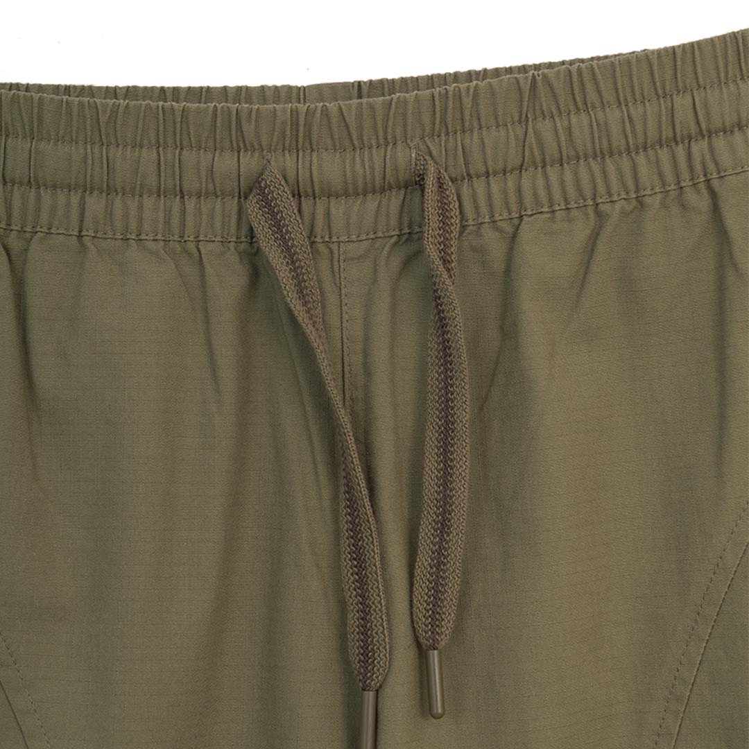 GIORDANO Men's Cotton Plain Weave Mid Rise Relax Fit Bermuda Cargo Shorts (01105203)