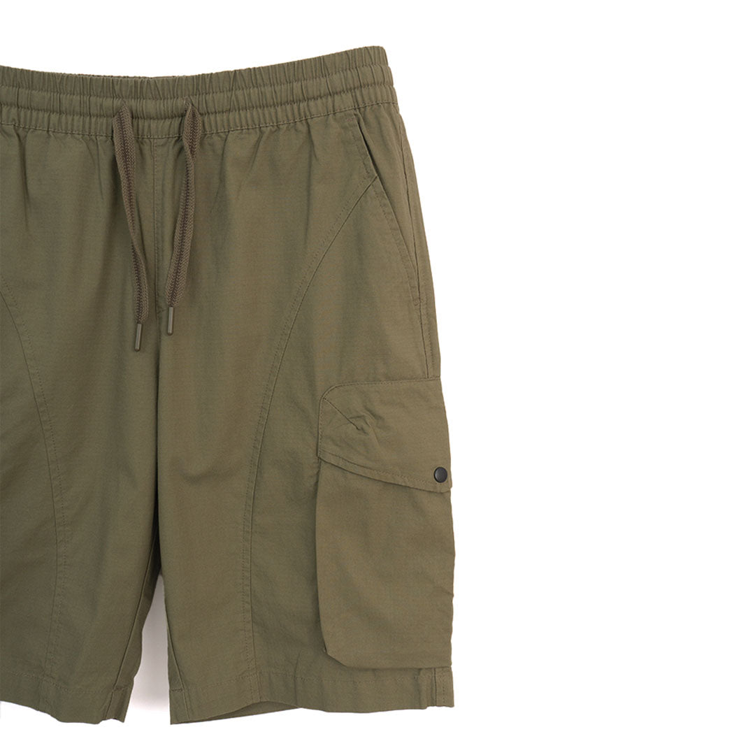 GIORDANO Men's Cotton Plain Weave Mid Rise Relax Fit Bermuda Cargo Shorts (01105203)