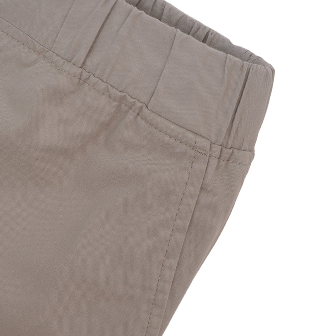 GIORDANO Women's Cotton Twill Mid Rise Relax Tapered Audrey Cropped Pants (05426256)