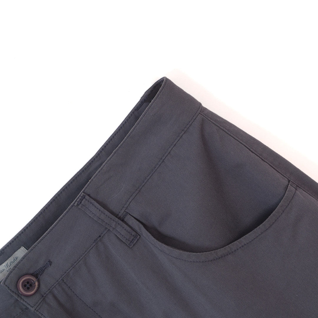 GIORDANO Women's Beau Monde Cotton Twill Mid Rise Loose Fit Pants (13413320)