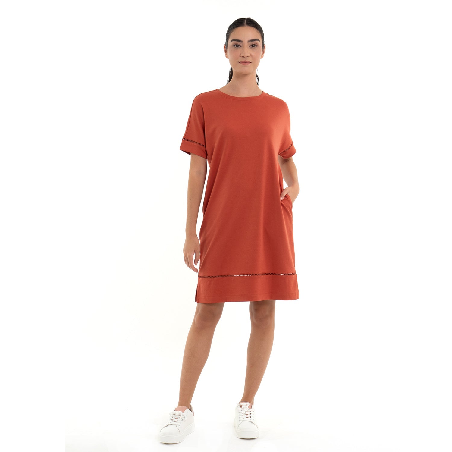GIORDANO Women's Crew Neck Loose Fit Dress (05464410)
