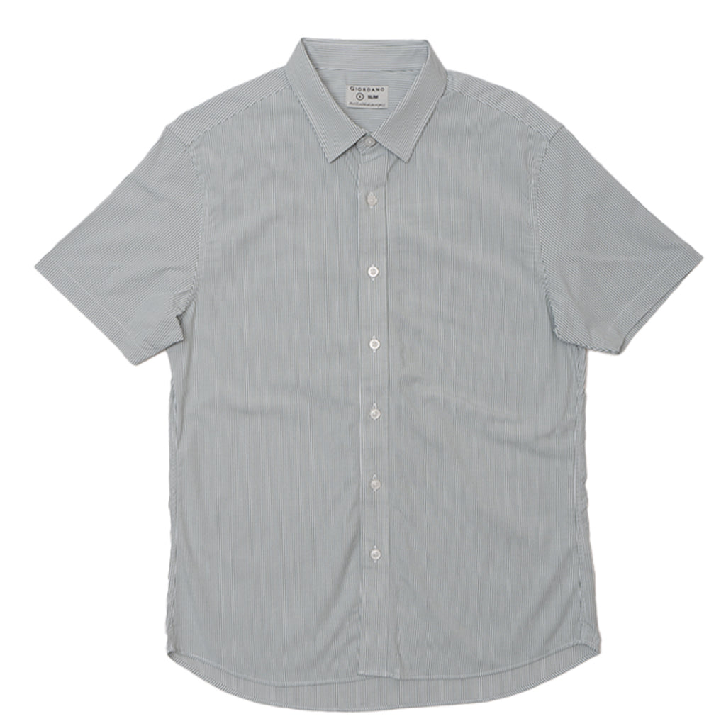 GIORDANO Men's Twill Slim Fit Short Sleeves Shirt (01045214)